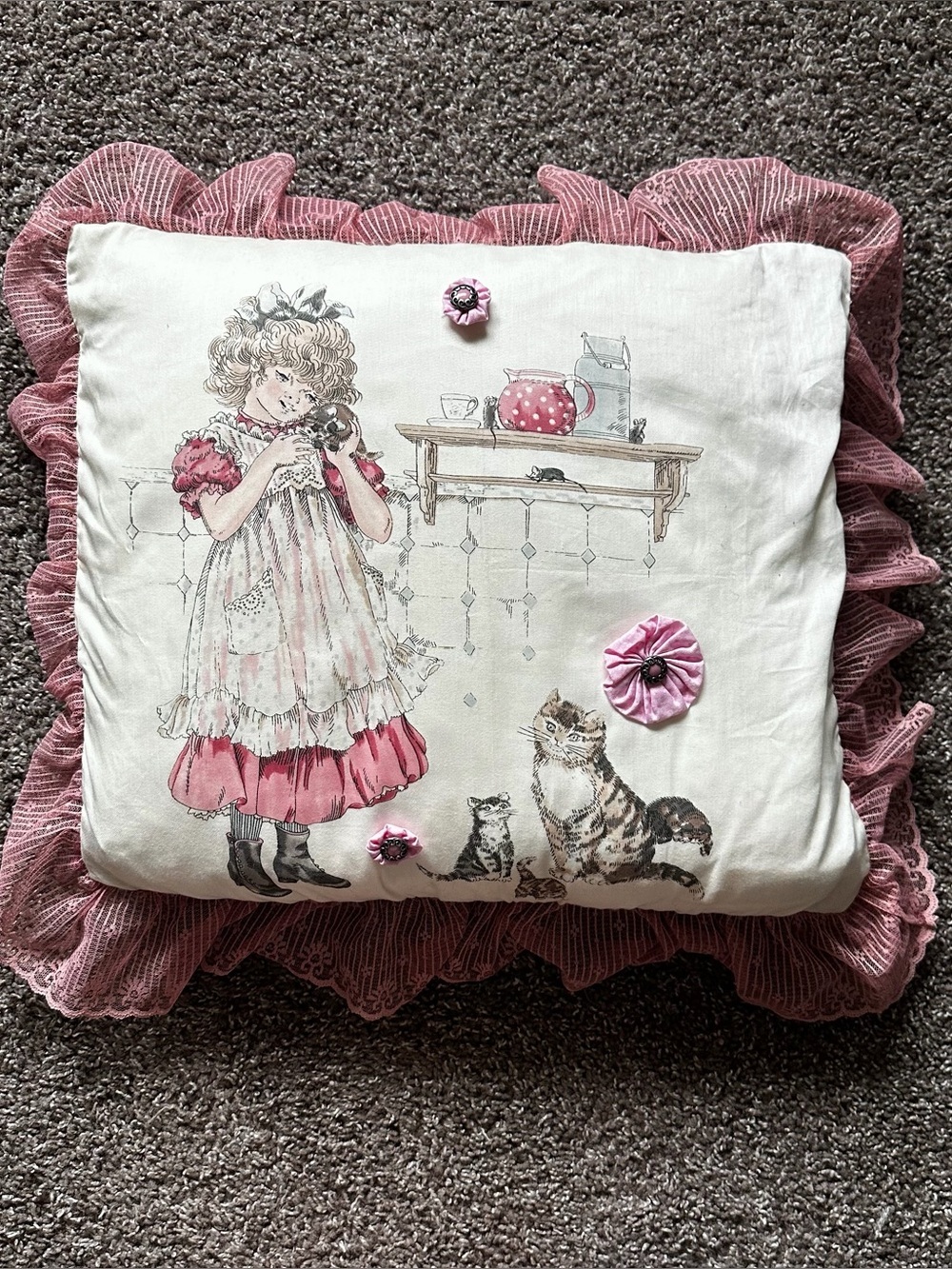 Vintage Daisy Kingdom Victorian Cat Pillow Cottage Decor